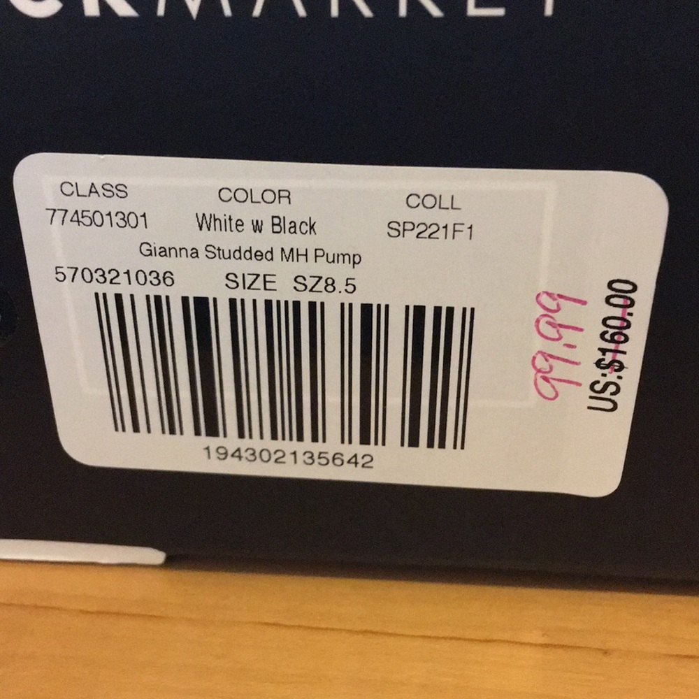 WHBM Gianna Studded B&W Black & White Pump Strappy Sandals Heels, Sz 8.5, NWT - Picture 12 of 12